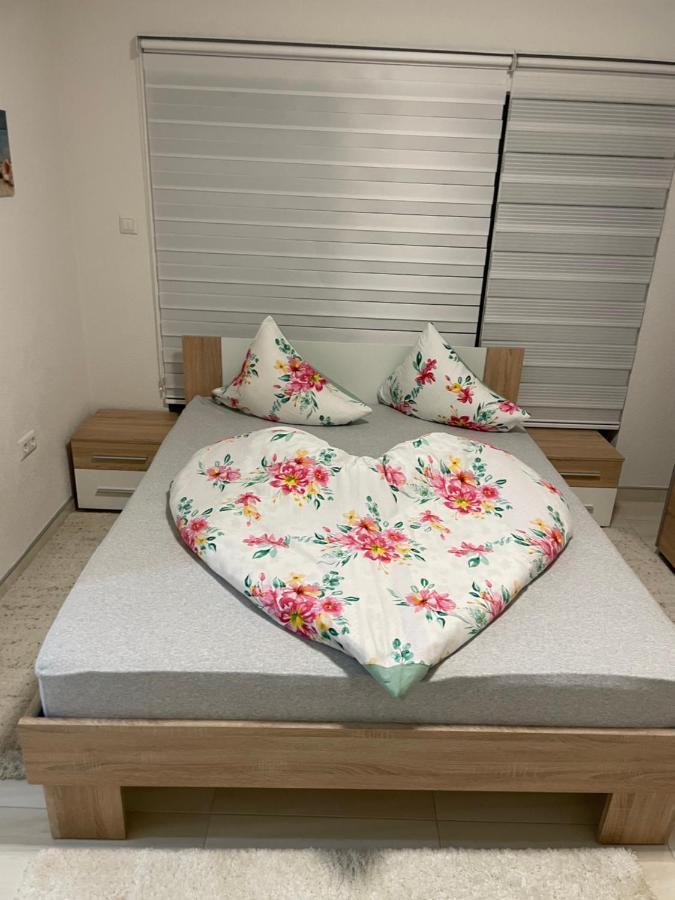 Apartman Cuprija Cazin Exteriér fotografie