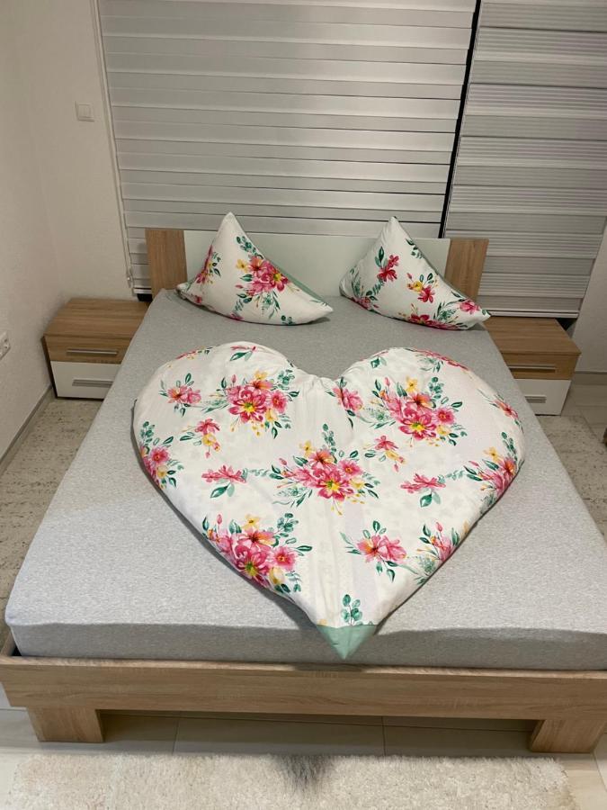 Apartman Cuprija Cazin Exteriér fotografie